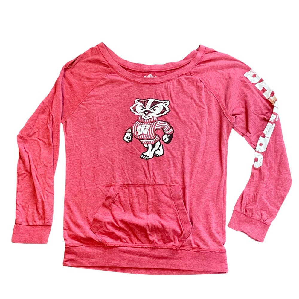 Wisconsin Badgers wide-neck red soft long sleeved shirt with‎ front pocket